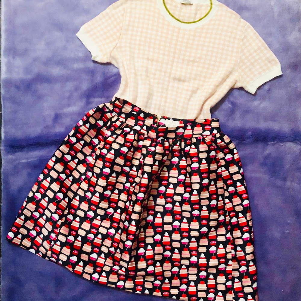 NWOT ♠️ 🧁 Magnolia Petit Four Cupcake Skirt